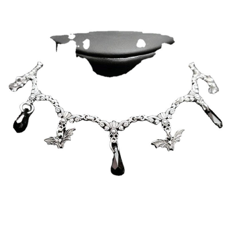 Gothic Bat Necklace Punk Jewelry - PUNK TRIBU ARTISTIC BY EMLNO